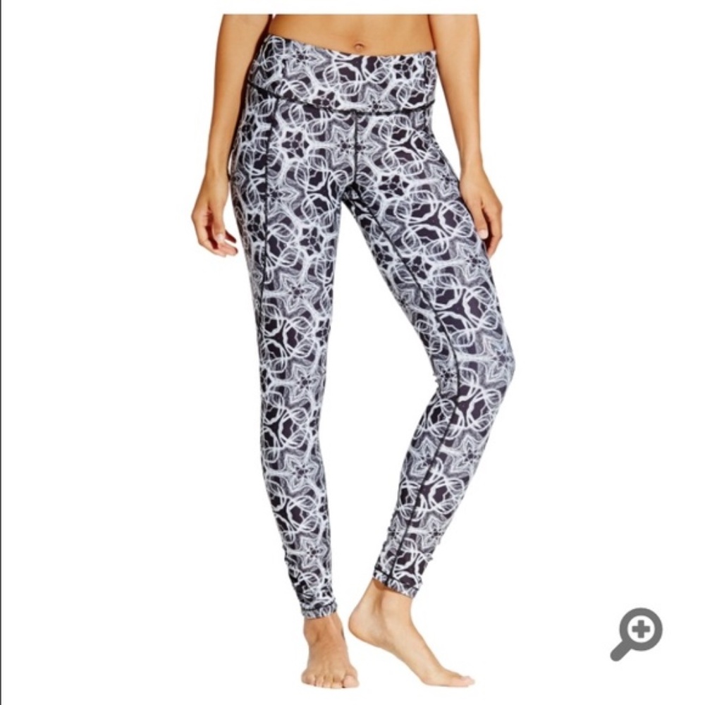 Calia by Carrie Underwood Charcoal Geo Leggings